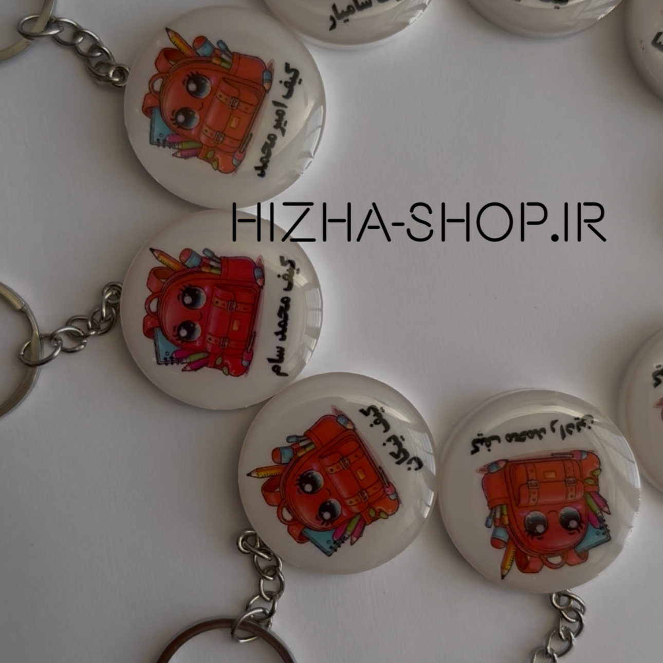 گیفت آویز کیف رزینی دانش آموزان